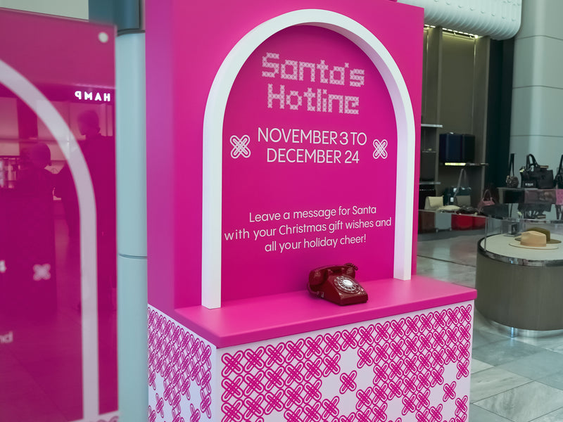 Holt Renfrew Santa's Hotline
